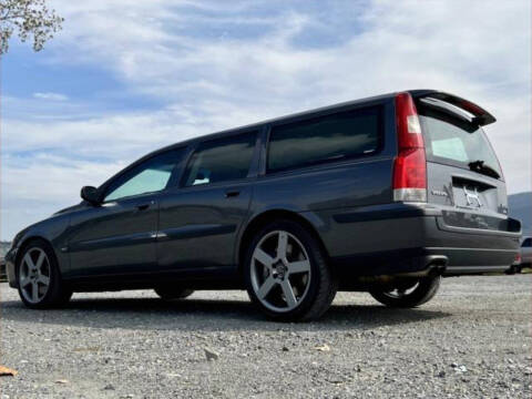 2004 Volvo V70 R