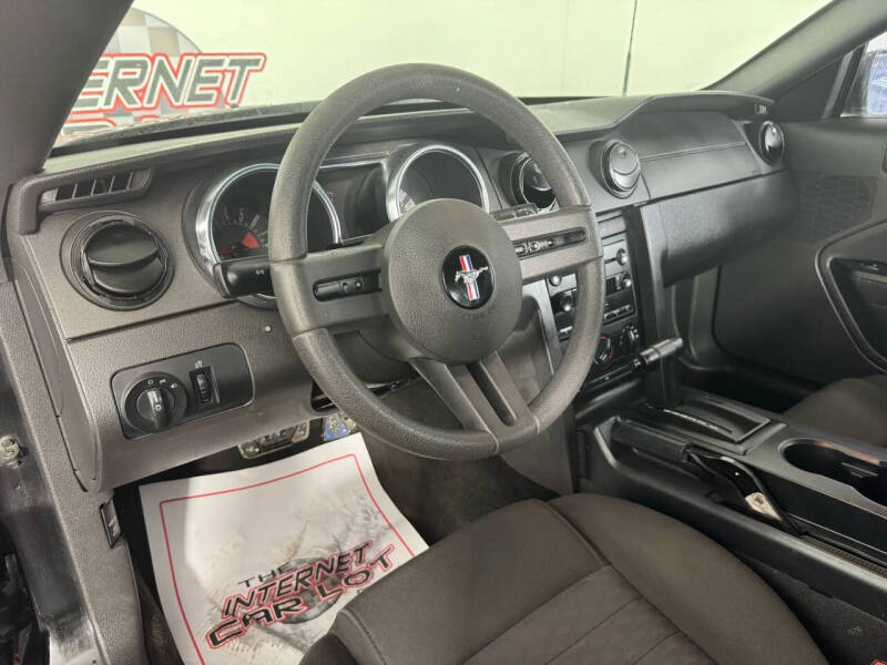 2006 Ford Mustang GT Deluxe