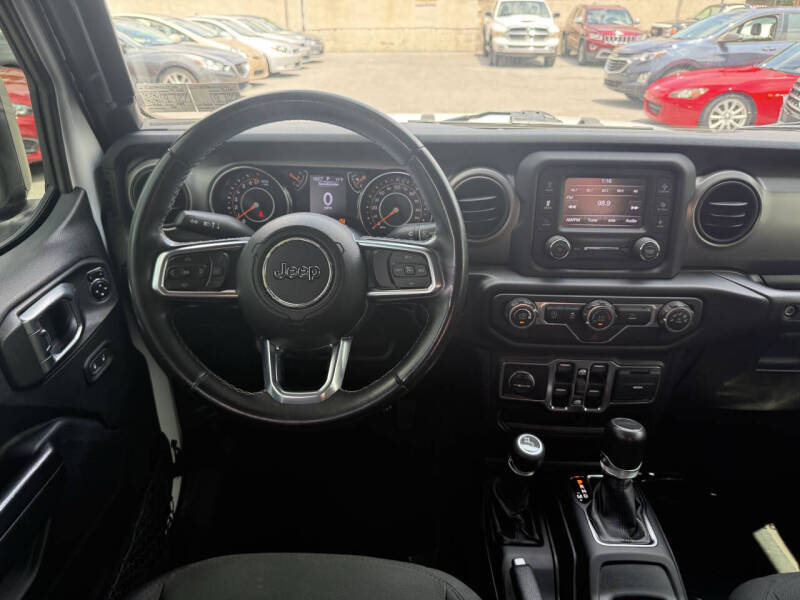 2020 Jeep Gladiator Sport