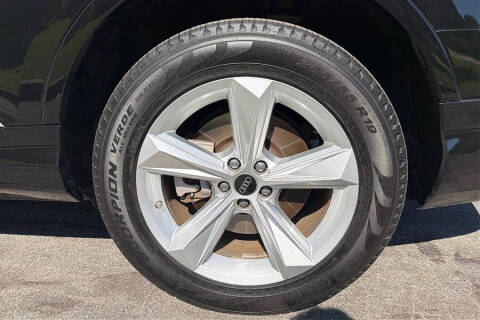 2024 Audi Q7 quattro Premium Plus 45 TFSI