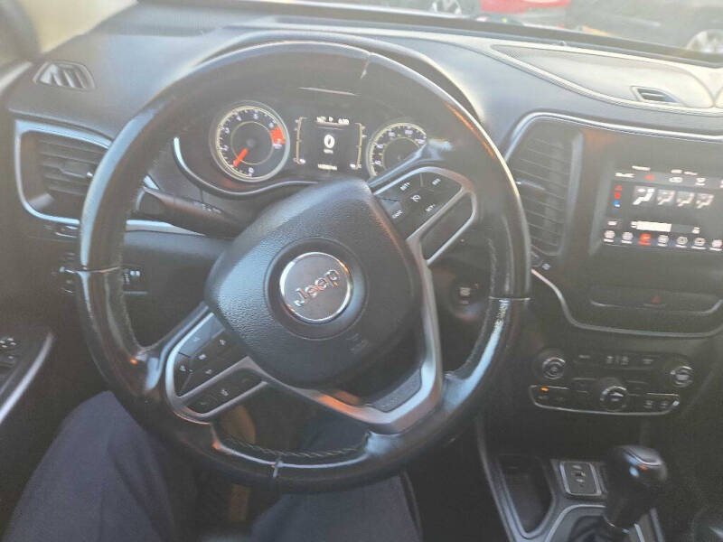 2019 Jeep Cherokee Latitude Plus