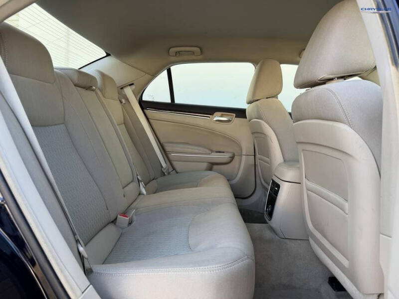 2012 Chrysler 300