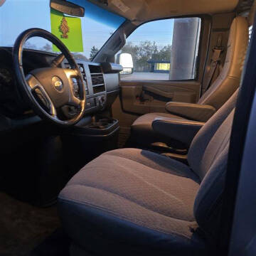 2017 Chevrolet Express 2500