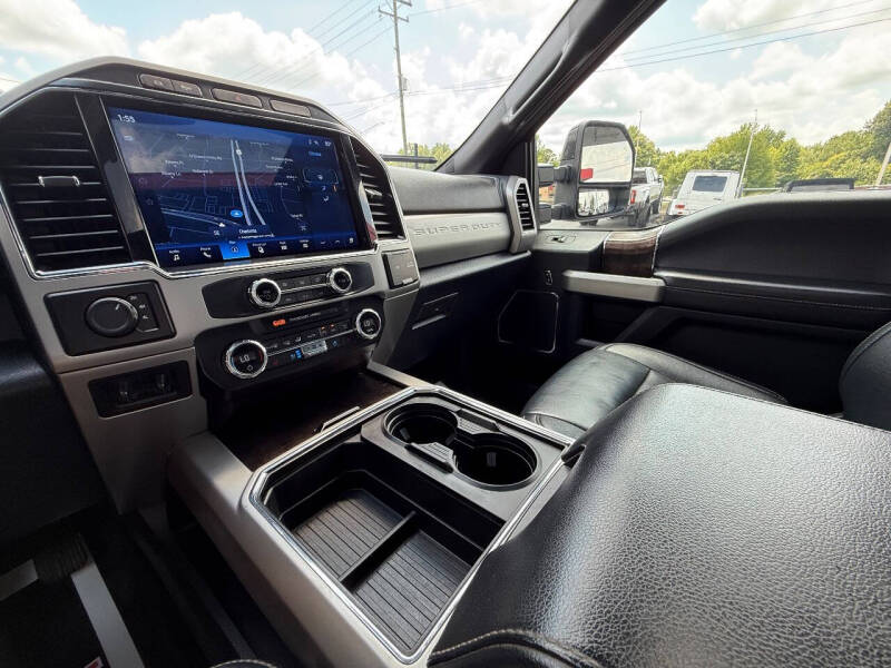 2022 Ford F-350 Super Duty Lariat