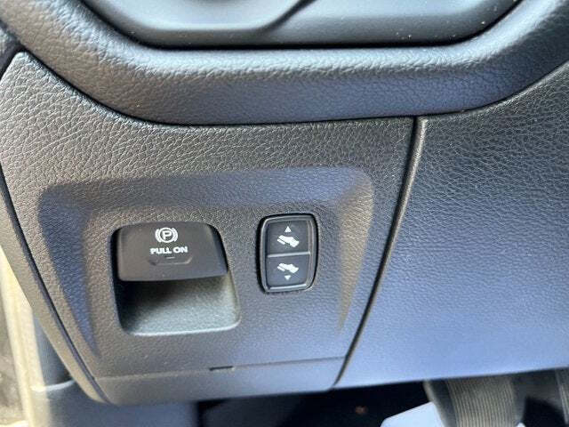 2019 RAM 1500 38