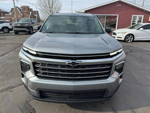 2025 Chevrolet Traverse LT