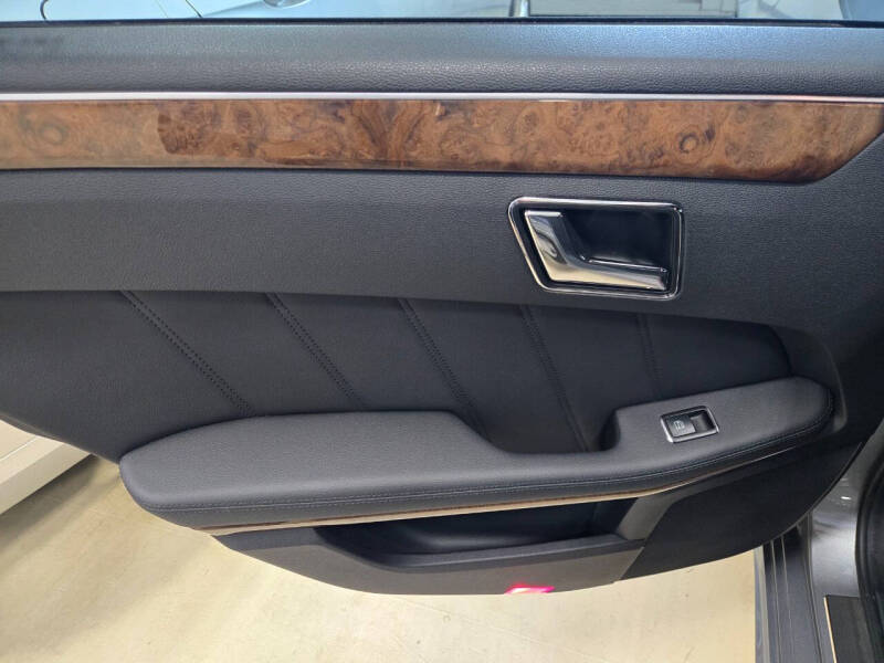 2011 Mercedes-Benz E-Class E 550 Luxury