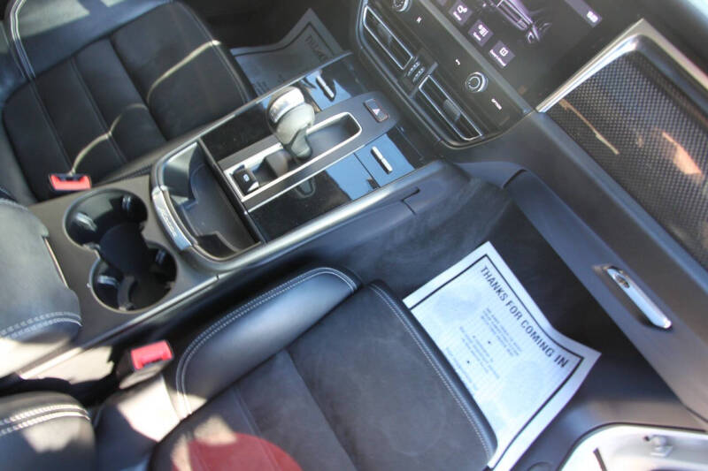 2023 Porsche Macan GTS