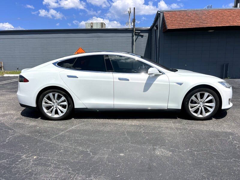 2015 Tesla Model S 85