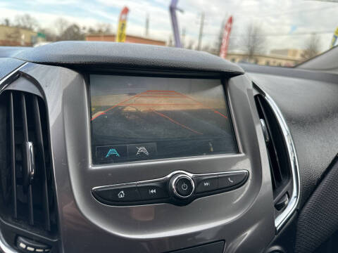 2017 Chevrolet Cruze LT Auto