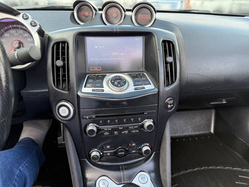 2010 Nissan 370Z Roadster Touring