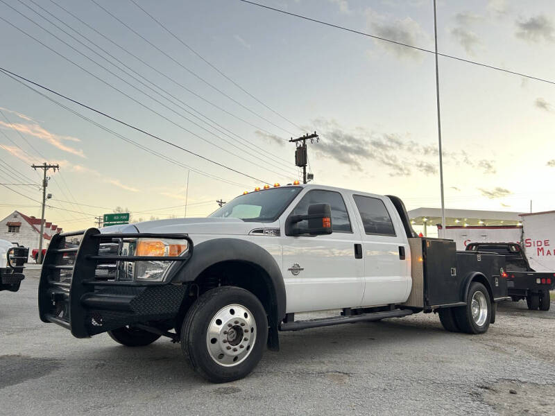 2011 Ford F-550's photo