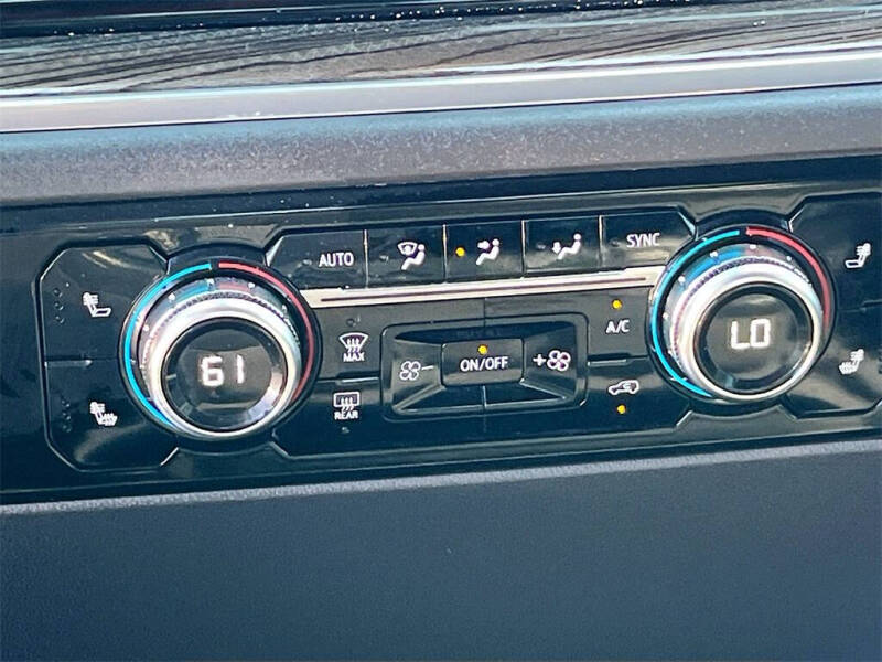 2024 GMC Sierra 1500 Elevation Standard