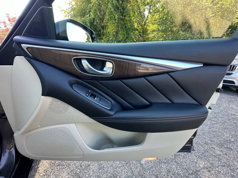 2014 Infiniti Q50 Premium