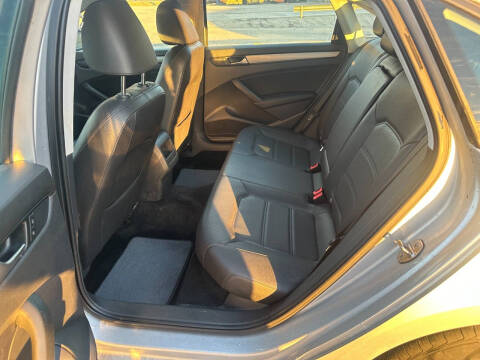 2015 Volkswagen Passat 1.8T Wolfsburg Edition