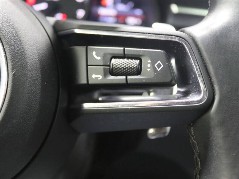 2022 Porsche Macan