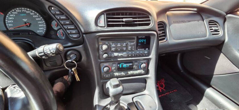 2004 Chevrolet Corvette