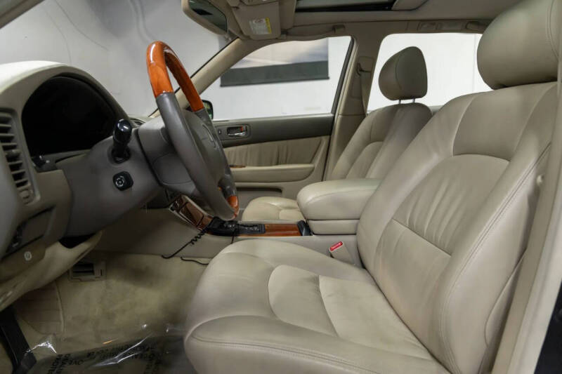 1999 Lexus LS 400