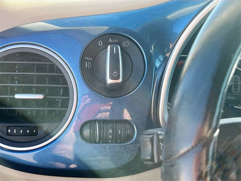 2019 Volkswagen Beetle 2.0T SE