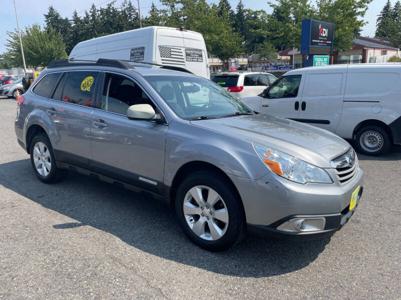 2011 Subaru Outback for sale at Federal Way Auto Sales in Federal Way WA