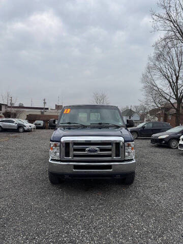 2013 Ford E-Series E-350 SD