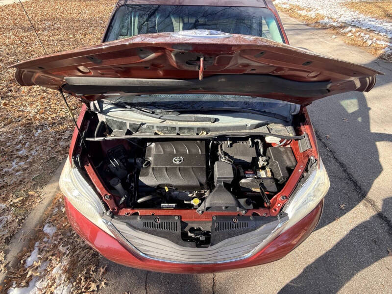 2011 Toyota Sienna XLE 7-Passenger