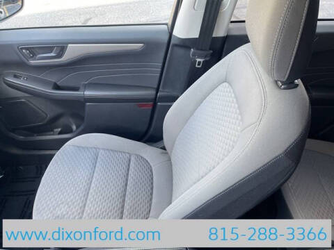 2022 Ford Escape Hybrid SE