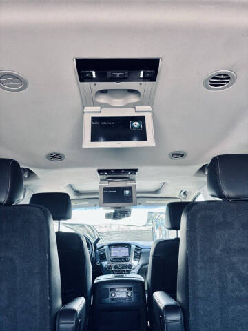 2017 Chevrolet Suburban LT