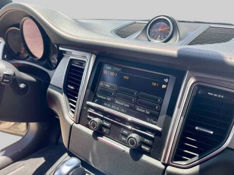 2015 Porsche Macan S