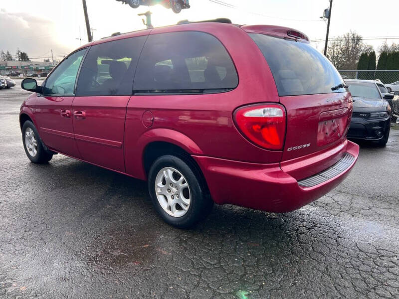 2004 Dodge Grand Caravan SXT