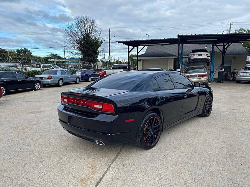 2014 Dodge Charger SE