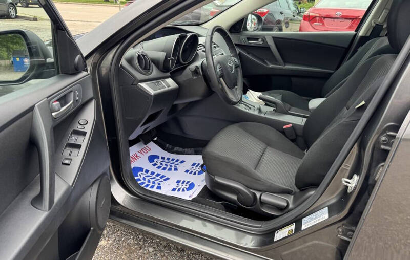 2013 Mazda MAZDA3 i Touring