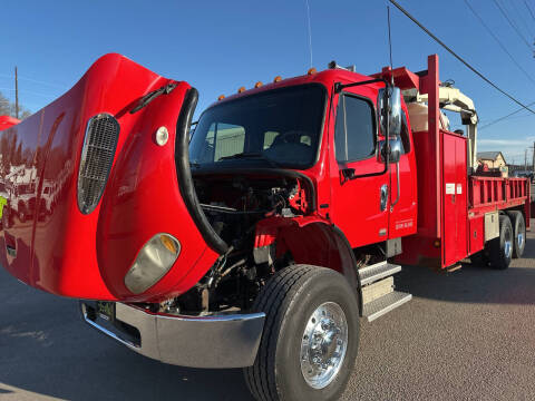 2005 Freightliner M2 106