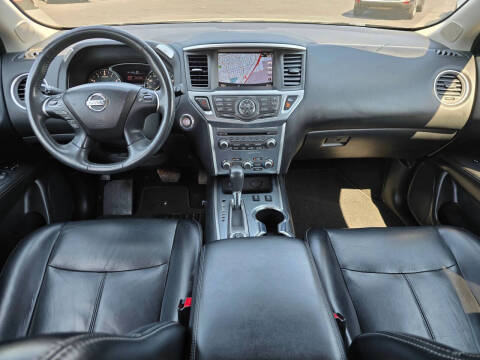 2017 Nissan Pathfinder