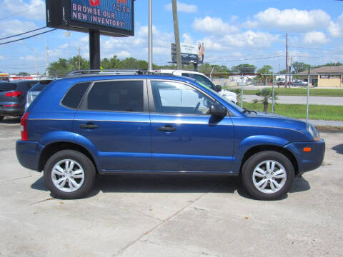2009 Hyundai Tucson for sale at Checkered Flag Auto Sales in Lakeland FL