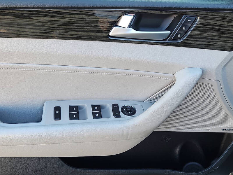 2017 Hyundai Sonata Hybrid