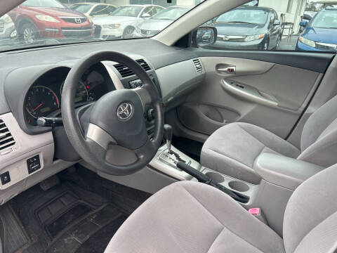 2011 Toyota Corolla LE