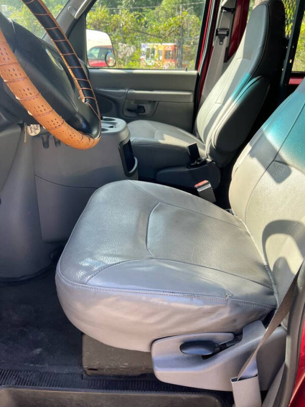 2002 Ford E-Series E-250