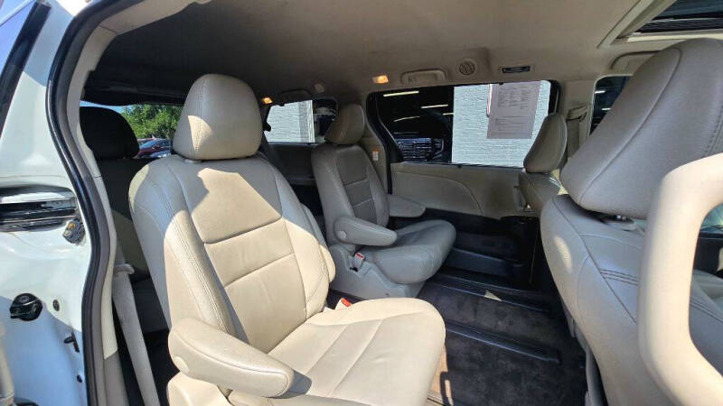 2017 Toyota Sienna