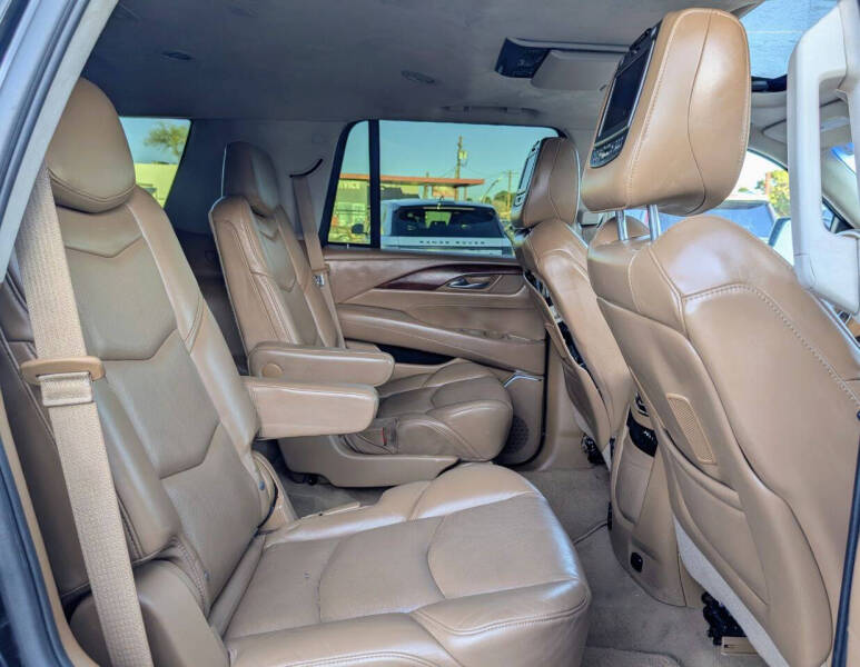 2016 Cadillac Escalade Platinum