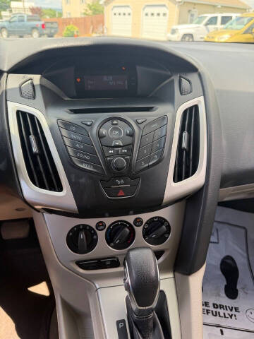 2012 Ford Focus SE