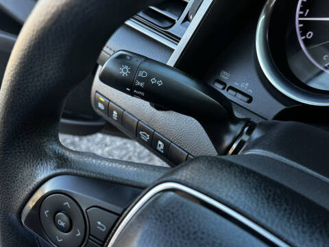 2019 Toyota Camry LE