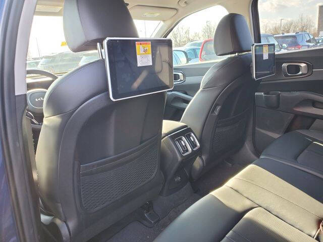 2025 Kia Sorento S