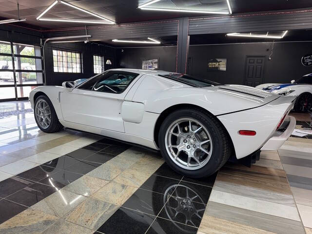 2005 Ford GT