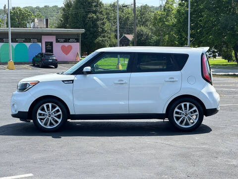 2019 Kia Soul +