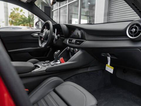 2024 Alfa Romeo Giulia Quadrifoglio