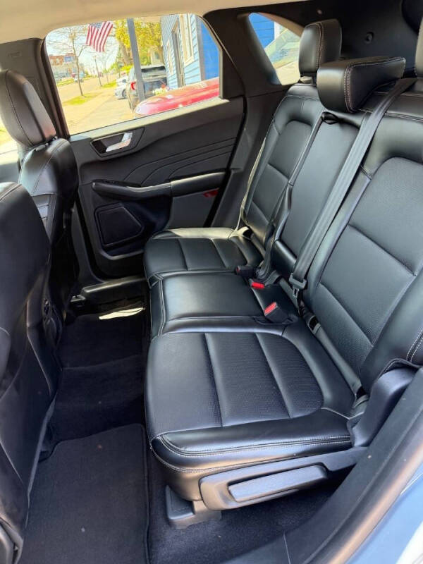 2024 Ford Escape Platinum