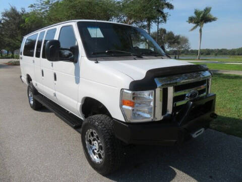 2014 Ford E-Series E-350 SD XLT
