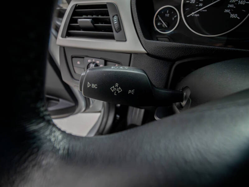 2012 BMW 3 Series 328i