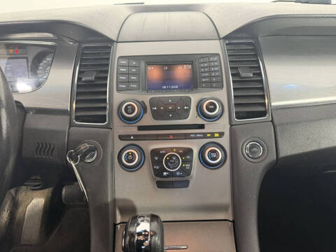2018 Ford Taurus SEL